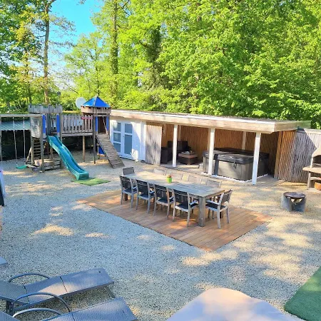 بيت للعطل Chalet Heartwood *