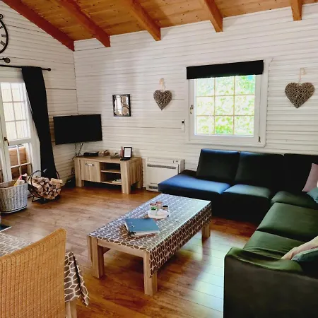 Chalet Heartwood Holiday home Durbuy